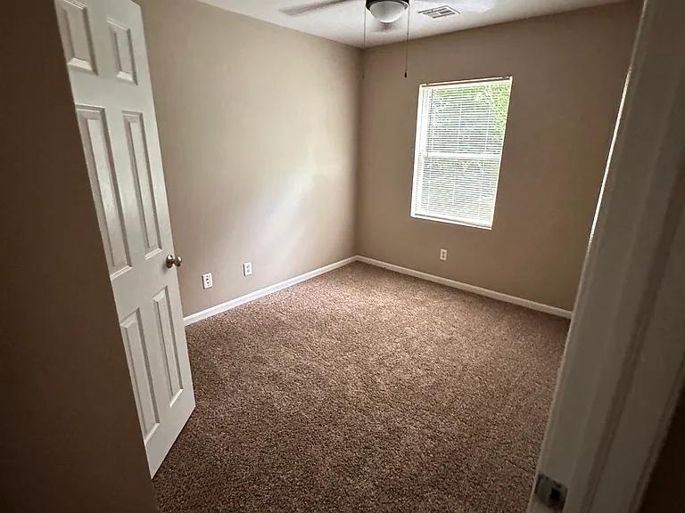 650 Wood St — Photo 12