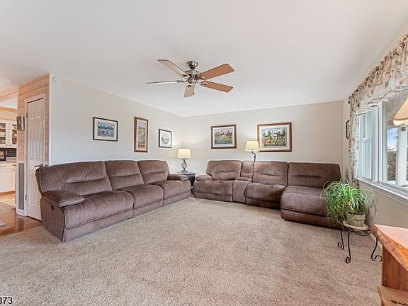 3rd image of 377 Triangle Rd