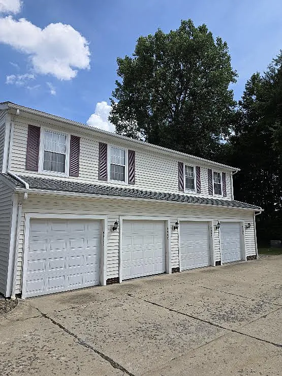 2 bed, 1.5 bath, 976 sqft, $1,650 — Photo 3