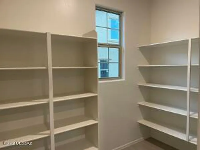 1123 E Descent St — Photo 11