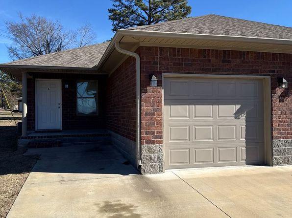 14 Sequoya Dr #A & B