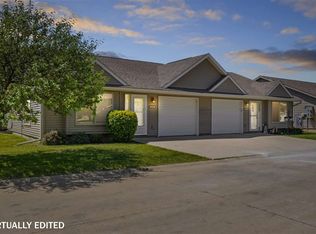 1495 Jaylen Ln, North Liberty, IA 52317