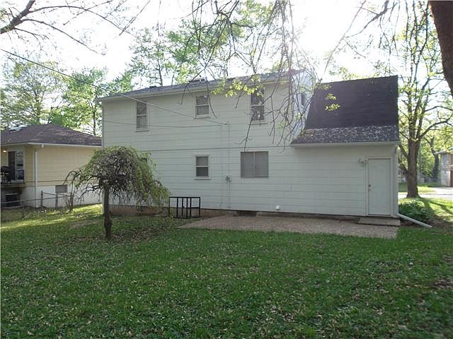 2nd image of 11809 Beacon Ave