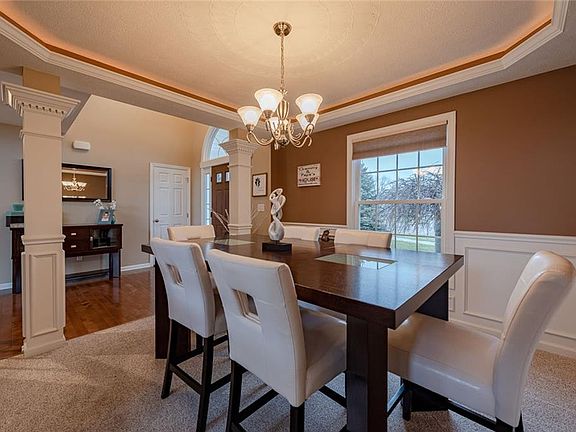 3rd image of 1321 Bel Air Cir