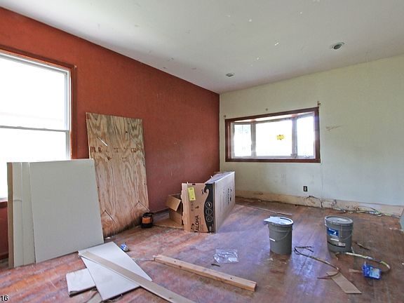 3rd image of 378 N Arlington Ave