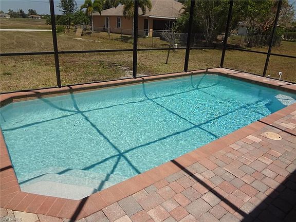 4th image of 2923 NW 11th St