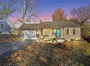 3122 NE 56th St, Kansas City, MO 64119