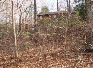 112 Stage Harbor Rd, Marlborough, CT 06447