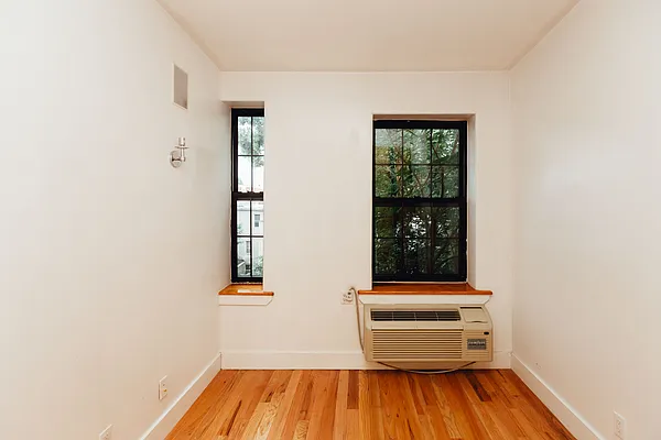 Rented by Nooklyn NYC LLC | media 11