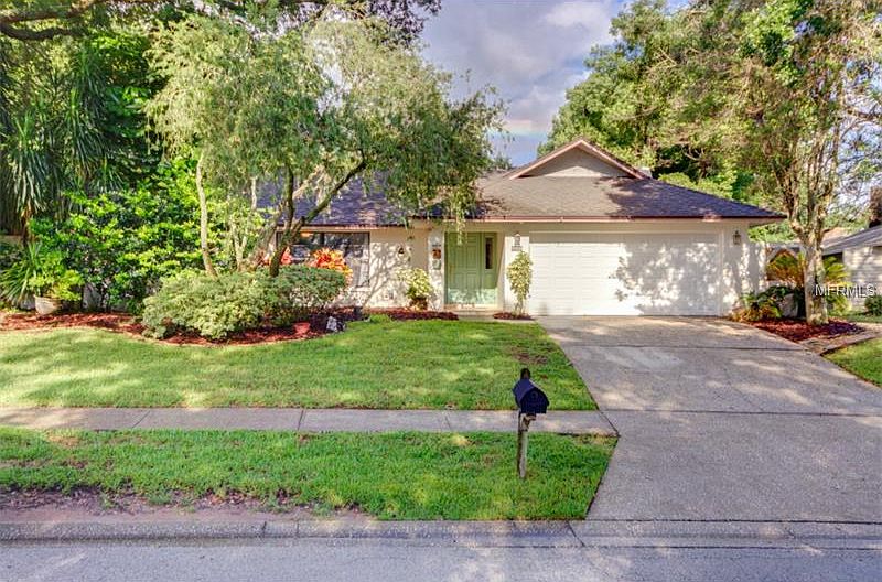 1st image of 431 Winding Willow Dr