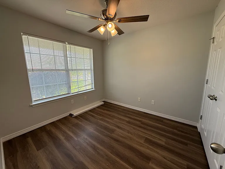 1229 Brownfield Rd — Photo 8