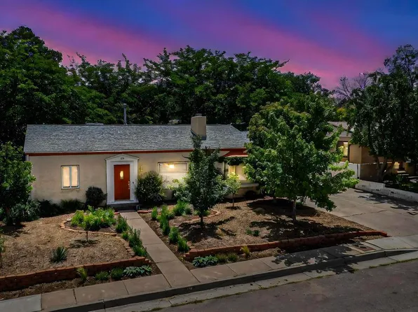 710 Amherst Dr SE, Albuquerque, NM 87106