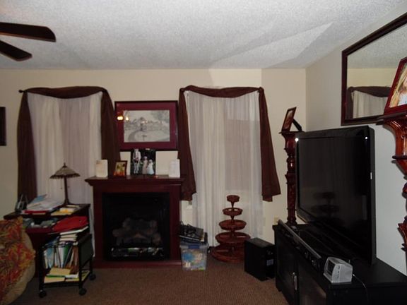 3rd image of 125 Whispering Pnes