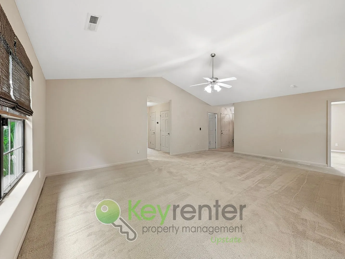 **Charming 3-Bedroom Home in Fountainbrook with Fenced Backyard & Community Pool** — Photo 4