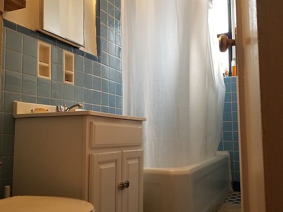 5th image of 41-19 41st St #3B