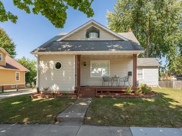 615 Mound St, Baraboo, WI 53913