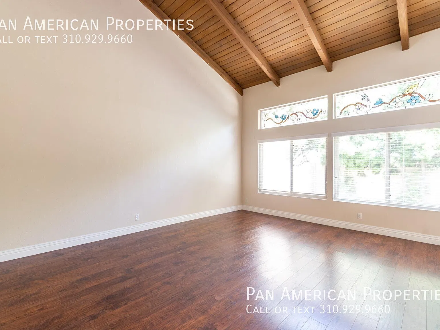 2610 N Tustin Ave — Photo 2
