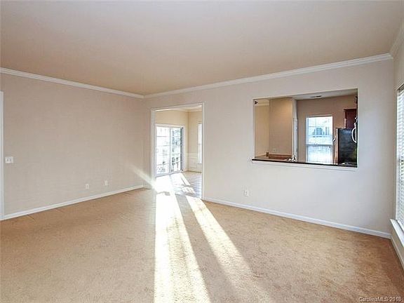 5th image of 2010 Hudson Ln