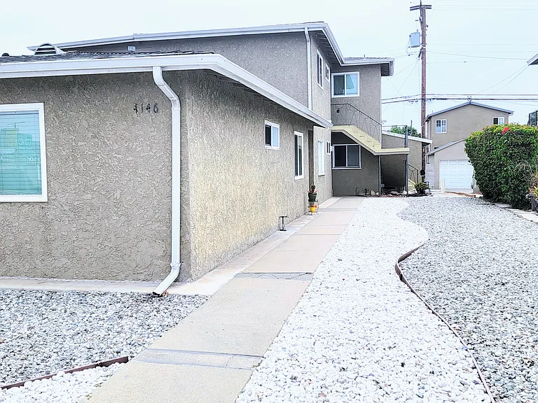 4146 Redondo Beach Blvd #C — Photo 24