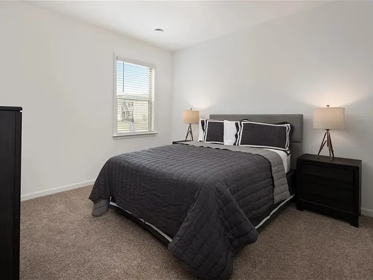 1610 Wellston Dr — Photo 10