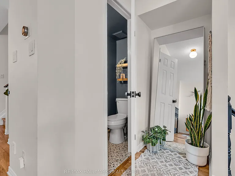 10 Hintonburg Pl #11 — Photo 3