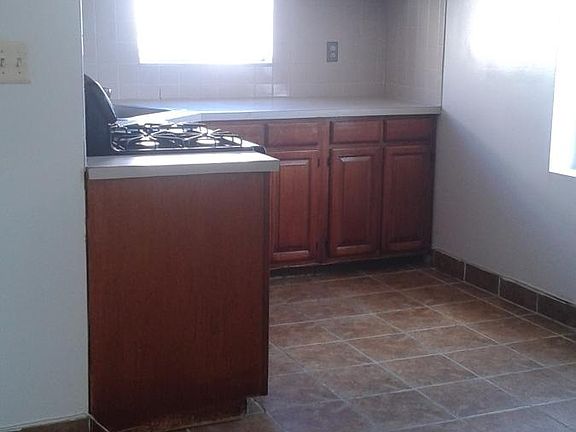 2nd image of 2972 Milton Pl #2
