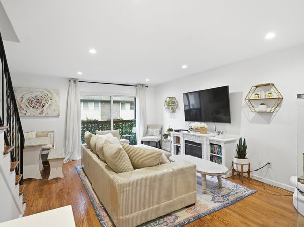 382 Knapps Hwy UNIT 382