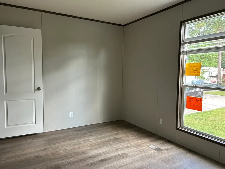 1210 Eagle Lake Dr #185 — Photo 5
