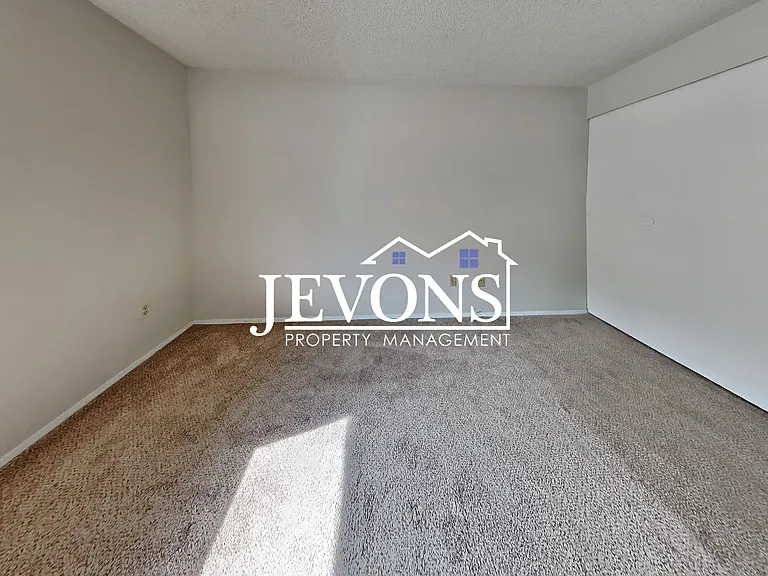 5017 S Orchard St #D — Photo 19