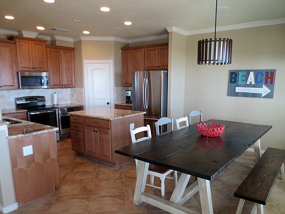 4th image of 2102 Bluewater Dr