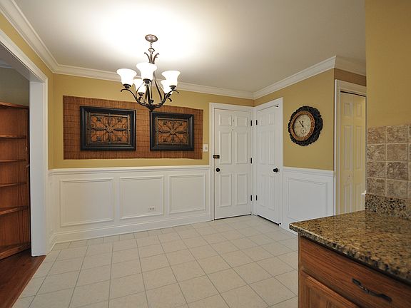 4th image of 7316 Blackstone Ave APT 33