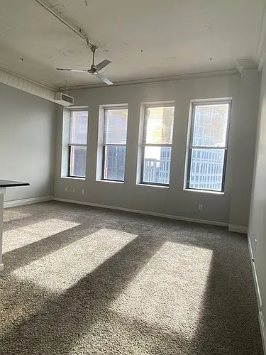 Floor plan 805