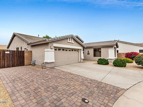 3rd image of 16776 W ABERDEEN Drive