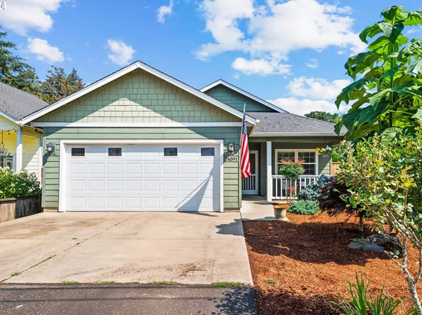 24891 McCutcheon Ave, Veneta, OR 97487