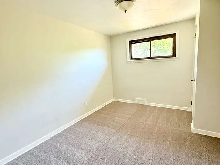 224 Jacob Dr — Photo 15