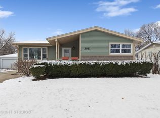 3911 Eagle Ln, Rolling Meadows, IL 60008