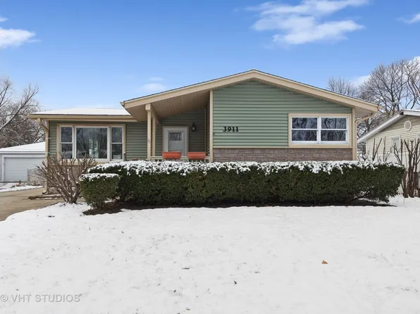 3911 Eagle Ln, Rolling Meadows, IL 60008