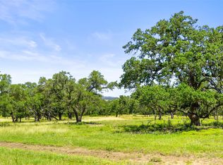 1094 Lindeman Ln, Blanco, TX 78606