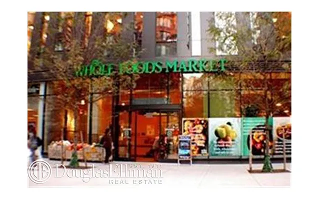 Rented by Douglas Elliman | media 28