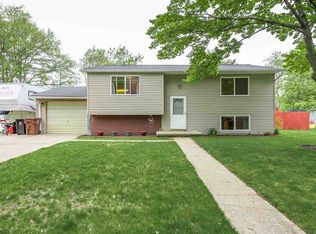 3101 Riggie St, Midland, MI 48640