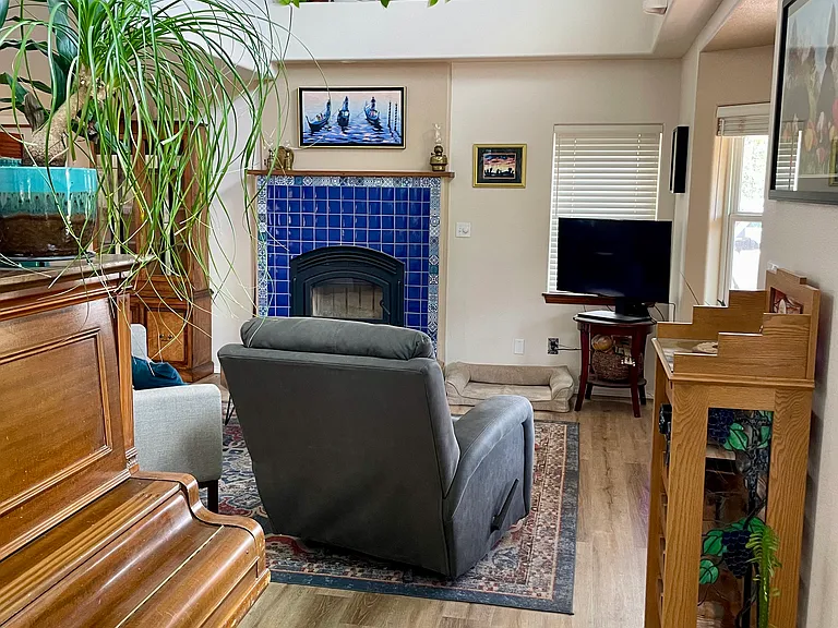 61 Harms Rd — Photo 13