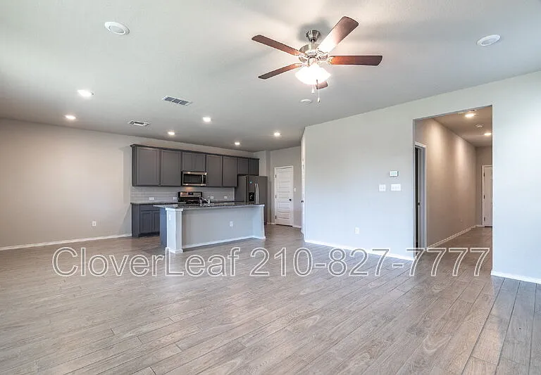 255 Kinsley Way — Photo 9