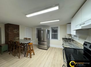 150 Spring St #2B, Cambridge, MA 02141