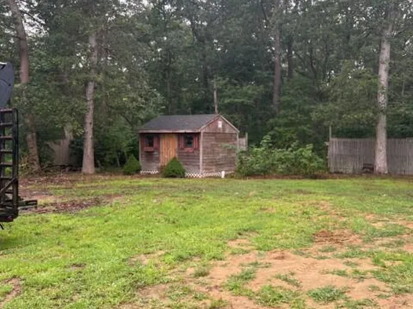 207 Plum Hollow Road, Hatchville, MA 02536