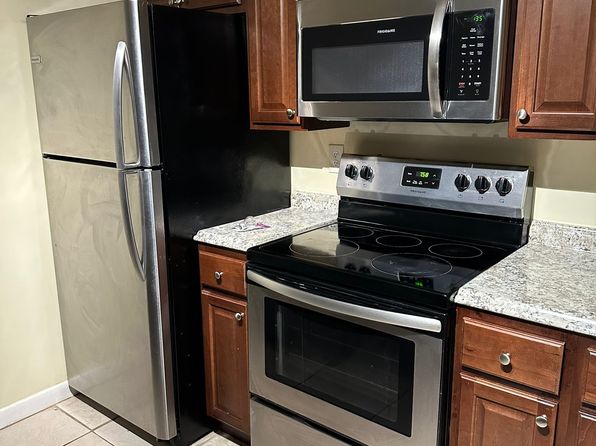 2240 Sunshine Blvd #2