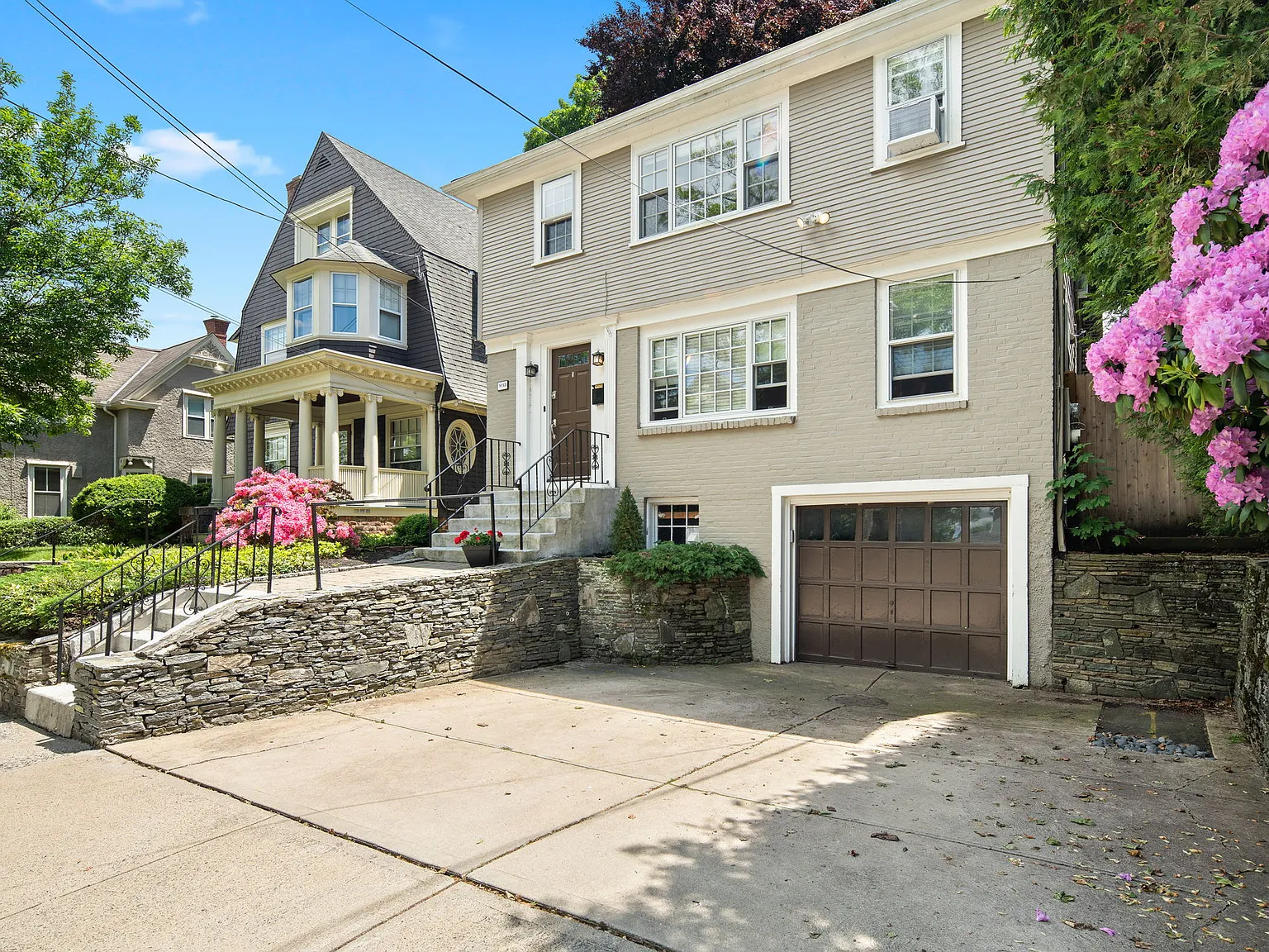 101 Halsey St — Photo 2