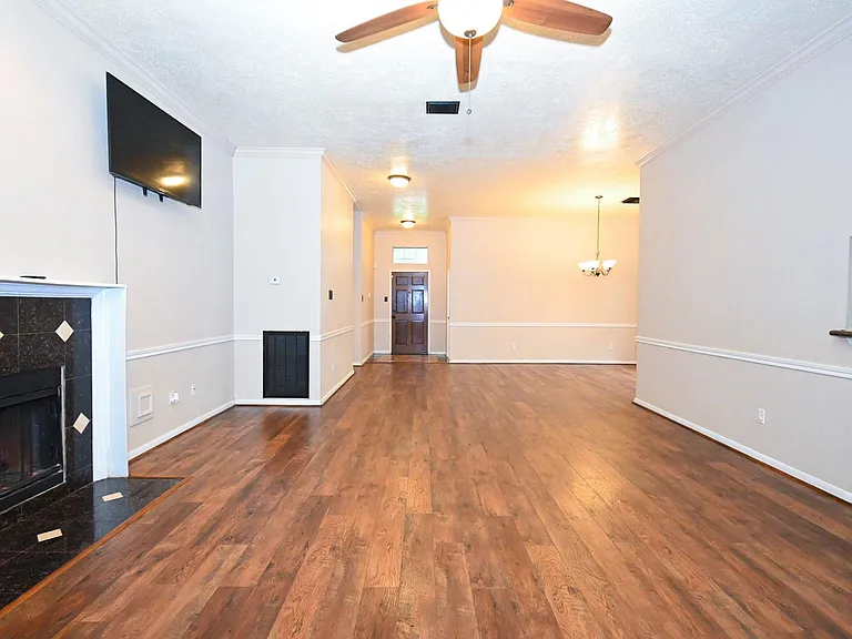 16302 Ash Point Ln — Photo 10