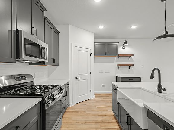 Matte black fixtures in kitchen