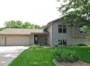 7026 Orchid Ln N, Maple Grove, MN 55311