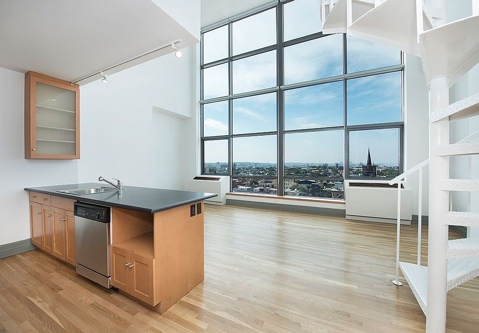 1st image of 125 Court St Penthouse Sf
